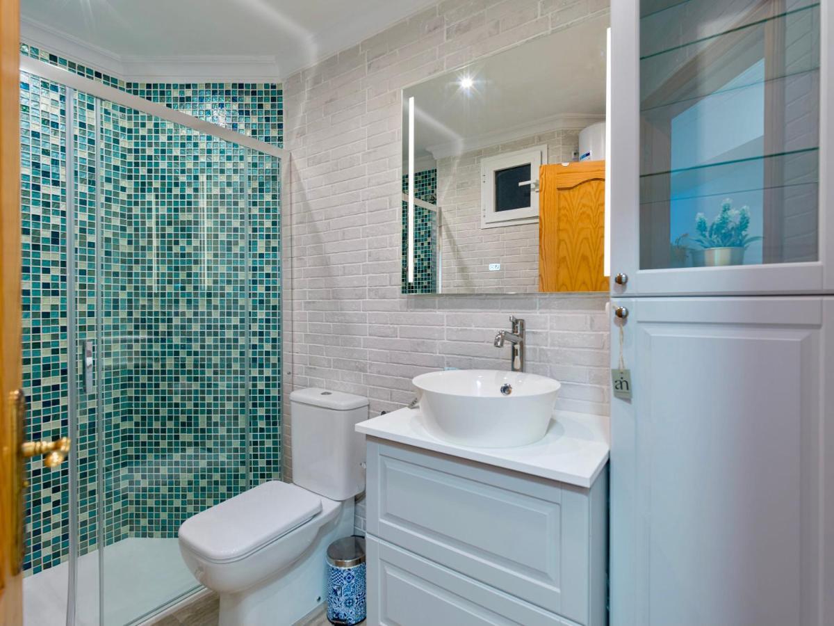 2 Bedrooms & Spectacular Views In Best Part Of Las Canteras Las Palmas / Gran Canaria Exterior foto